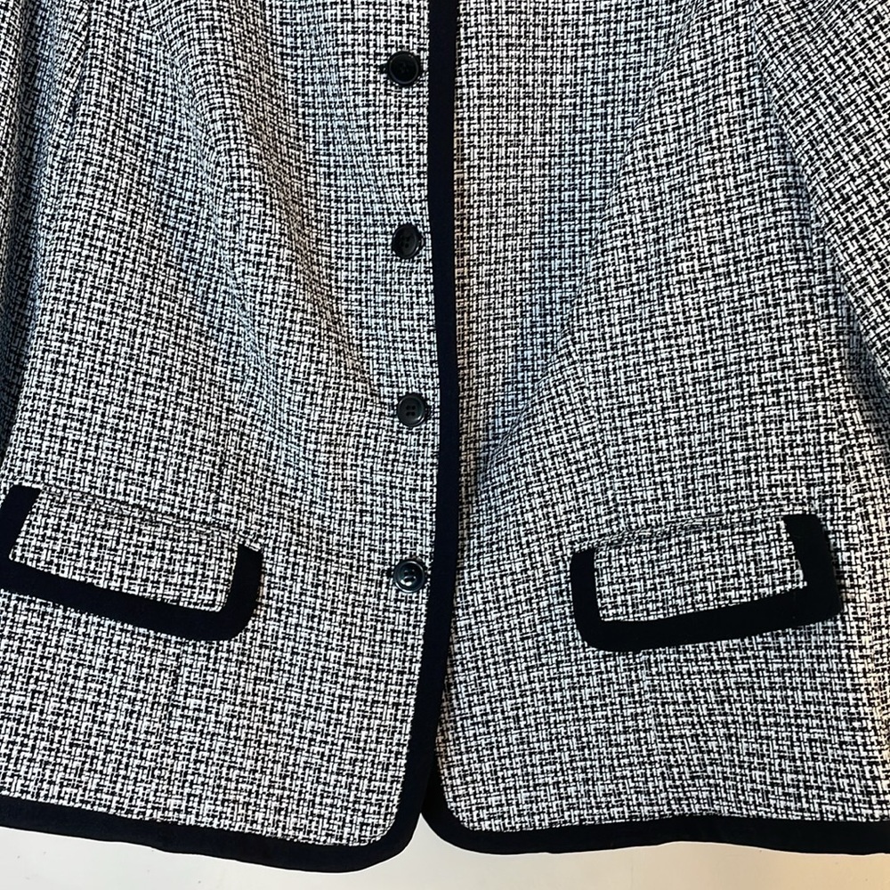 Emily Colorblock Tweed Jacket Machine Washable. 20W. NWT. - Picture 5 of 12
